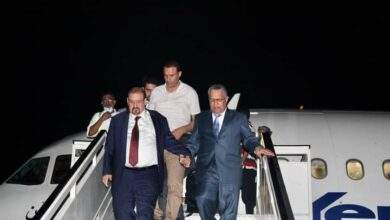 عاجل: رئيس مجلسي النواب الشورى يصلان إلى العاصمةالمؤقتةعدن 10