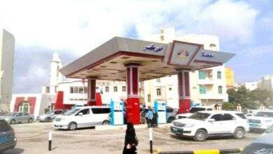 شركة النفط في عدن تنشر كشف بالمحطات التي تم تزويدها بالبنزين مساء الثلاثاء 7