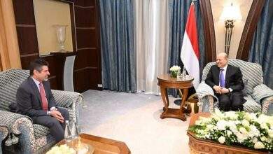 رئيس مجلس القيادة الرئاسي يستقبل سفير الولايات المتحدة 8
