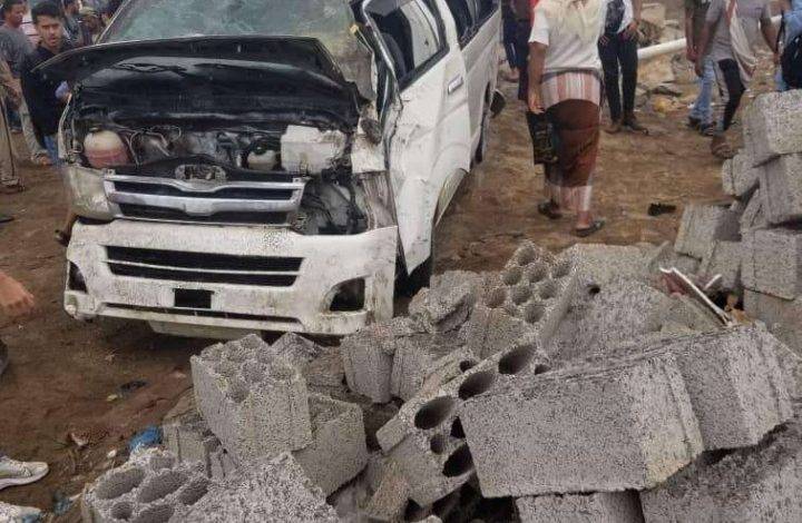 حادث مروري بحافلة تقل طلاب مدرسة في عدن