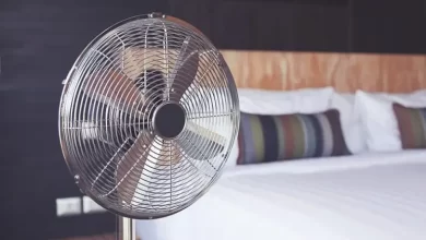 احذر من النوم تحت مروحة .. أخطار غير مقصودة