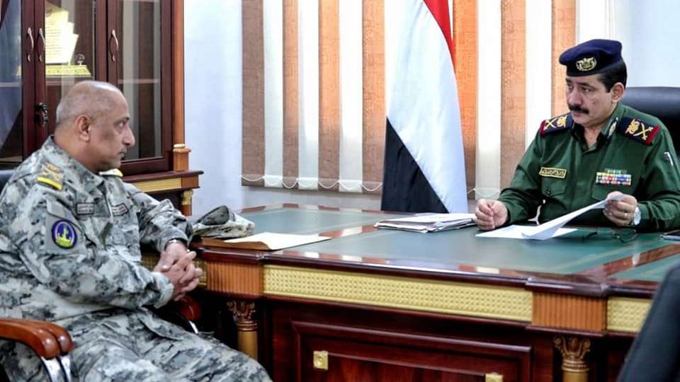وزير الداخلية يشيد على جهود خفر السواحل في حماية المنافذ البحرية والحد من عمليات التهريب.