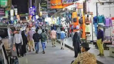 مع اقتراب عيد الفطر .. شبح الأزمة الإقتصادية وغلاء الأسعار يخيمان على أسواق عدن 2