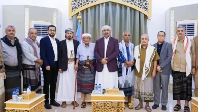 اللواء الزُبيدي يستقبل عددا من وجهاء محافظة أبين 9