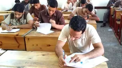 أمرأة مجهولة تستولي على ثلاثين هاتف نقال من طلاب مدرسة في عدن (ما القصة)؟ 1