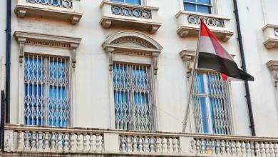 السفارة اليمنية تستعيد اربع قطع أثرية ضبطتها الشرطة البريطانية (شاهد) 8