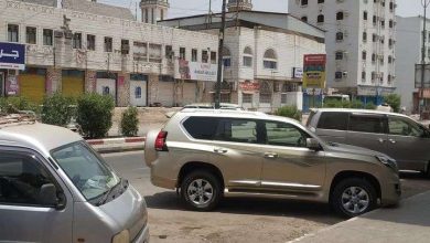 محلات تجارية في عدن تغلق أبوابها بعد إرتفاع أسعار الصرف 9