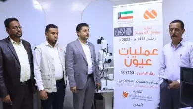 بتمويل كويتي.. تدشين مخيم إزالة المياه البيضاء وزراعة العدسات بحضرموت 10