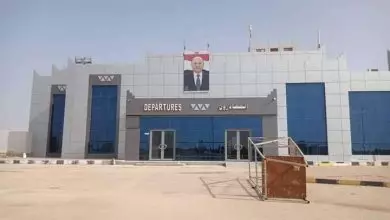 وكيل محافظة المهرة لشؤون العلاقات العامة يطلع على الترتيبات الجارية بمطار الغيضة قبل تدشين الرحلات الداخلية 2