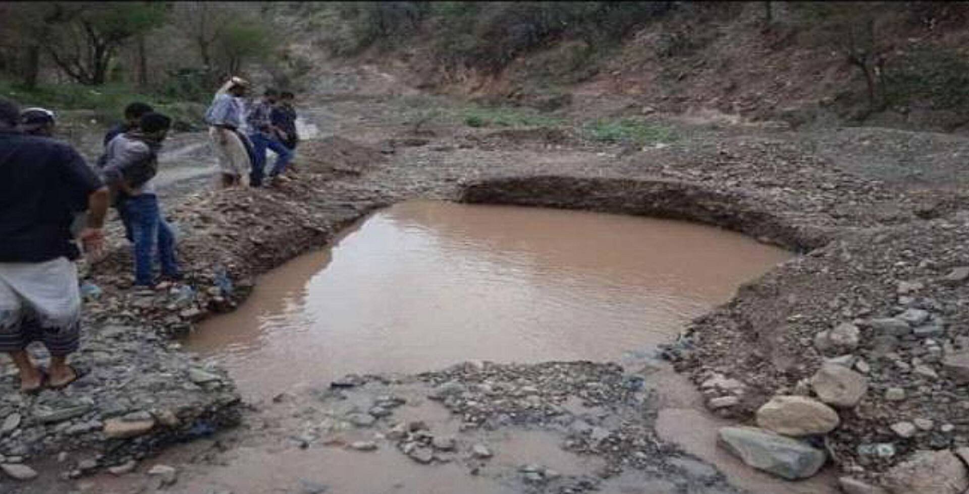 العثور على جثة امرأة ملقاة في بركة مائية