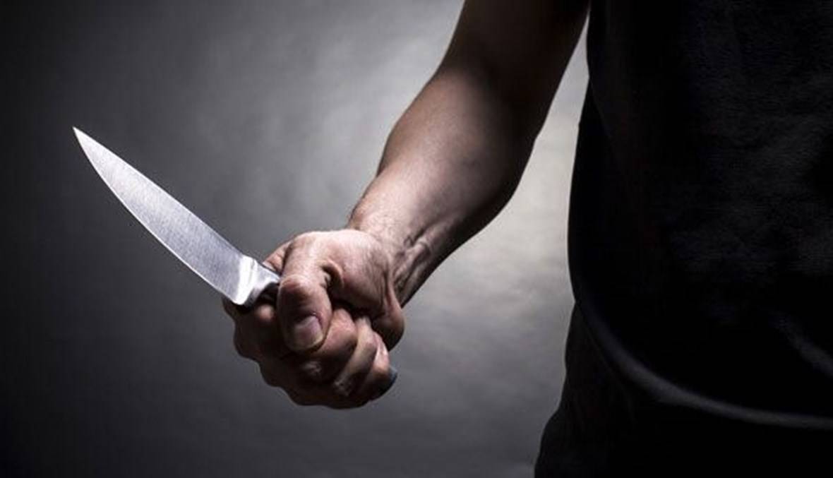 جريمة مروعة في عدن طعنها 10 احدها بعينها   (تفاصيل)