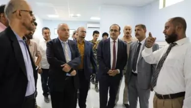 وزير الصحة يطلع على سير التحضير لتجهيز مستشفى عدن التعاوني الخيري 7