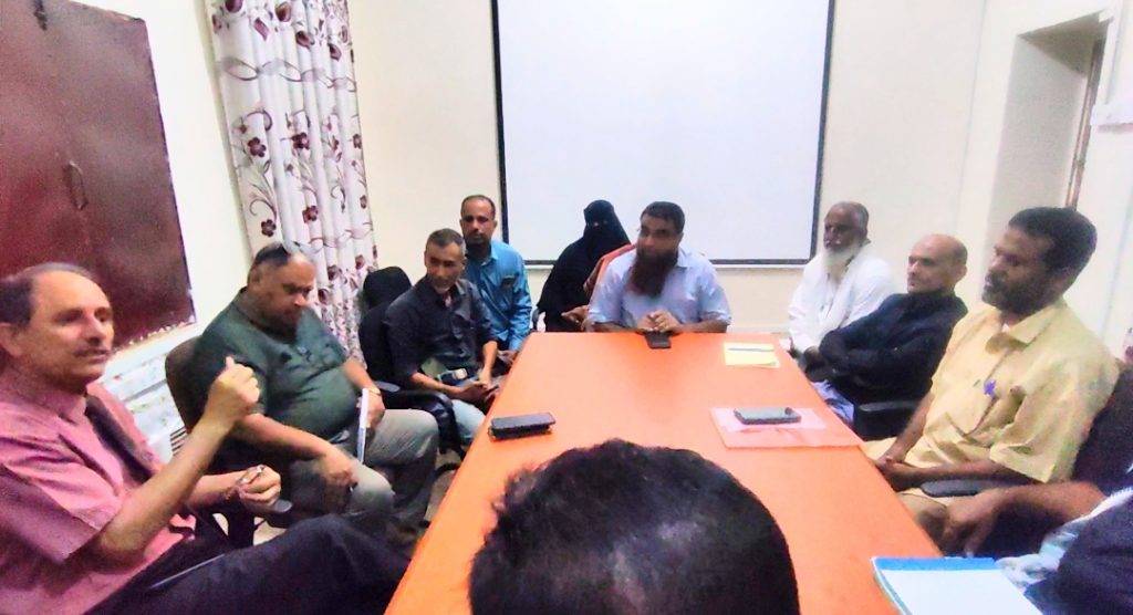 لجنة وزارية تناقش ظاهرة الانتشار الكبير لمرض الحصبة في أبين
