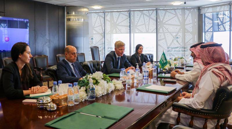 هام : اتفاق من 5 بنود سيتم التوقيع عليها بين المجلس الرئاسي والحوثيين بحضور دولي في السعودية
