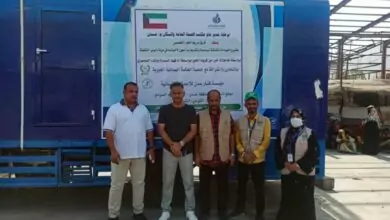 بدعم كويتي تدشين العيادات الطبية المتنقلة في عدن 8