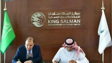 مركز الملك سلمان للإغاثة يوقع اتفاقية لتشغيل مركز الأطراف بعدن 6