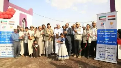بتمويل كويتي .. التواصل للتنمية الانسانية تفتتح قرية منصور الخليفي النموذجية لإيواء النازحين في مأرب 8