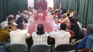 شخصيات ثقافية واجتماعية وقبلية ترفض تهميش وإقصاء أبين وتطالب رئيس المجلس بوضع معالجات حاسمة (بيان) 1