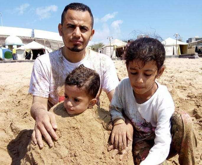ناشط يوضح سبب وفاة شاب داخل احد المستشفيات في عدن