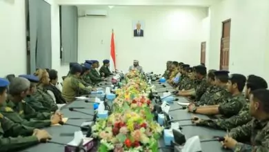 اللواء العرادة يترأس اجتماعاً موسعاً للقيادات الأمنية بحضور مدير عام شرطة مأرب 6