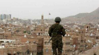 سياسي : حدث مهم سيقلب المشهد في اليمن في الساعات القادمة 9