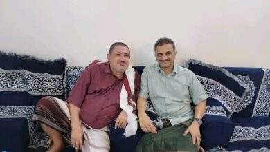 المناضل أديب العيسي يلتقي محافظ العاصمة عدن ويؤكدان على أهمية هذا الأمر 9
