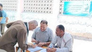 عدن.. مؤسسة الصالح تدشن توزيع المساعدات الرمضانية 8