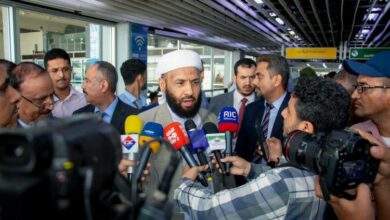بحضور وزيري الأوقاف والنقل .. مغادرة أول دفعة من حجاج اليمن جوًا عبر مطار عدن 5
