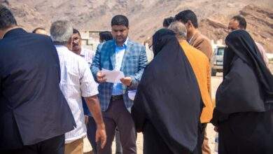 المدير التنفيذي لشركة النفط اليمنية يزور موقع إنشاء منشأة نفطية بساحل حضرموت 2