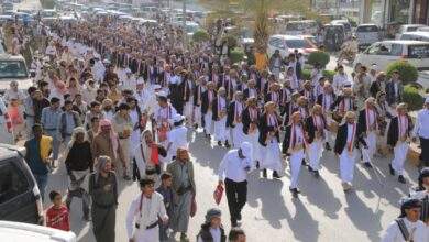 مأرب تحتفل بزفاف 280 عريساً وعروساً من أبناء ذمار في أجواء فرائحية مميزة 6