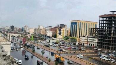 "أمطار خفيفة تلطّف أجواء عدن وتضفي جمالاً على المدينة" 10