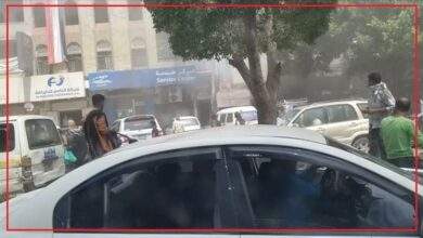 حريق ضخم يندلع في مطعم بتعز 5