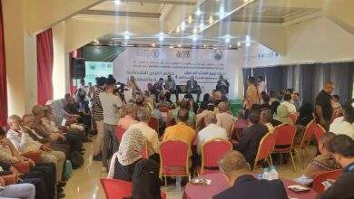 السلطة المحلية بتعز تدشن مؤتمر الفرص الإقتصادية والزراعية والسمكية 9