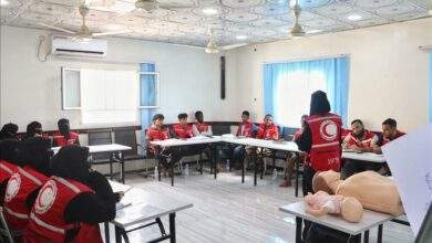 الهلال الأحمر اليمني يعزز مهارات المتطوعين في لحج بدورة إسعافات أولية 2