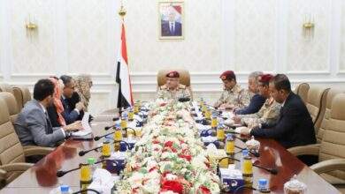 رئيس هيئة الاستخبارات يبحث مع وفد الصليب الاحمر تعزيز التعاون في الجوانب الانسانية 7