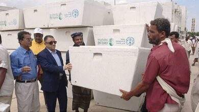 أمين عام محلي ابين "الحامد" يدشن توزيع عوازل حفاضات عازلة لصيادي تعاونية شقرة السمكية 7