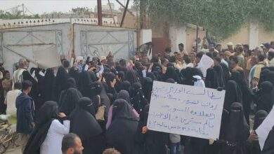 ”نعيش أسوأ الأزمات“.. المواطنون يطالبون بتدخل فوري لإيقاف الانهيار المعيشي 5