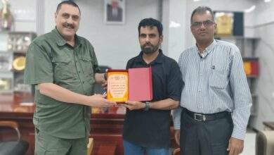 مدير أمن عدن يكرم الحكم الدولي علي الحسني 1