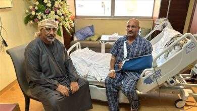 الزُبيدي يقوم بزيارة العميد طارق صالح للاطمئنان على وضعه الصحي 10