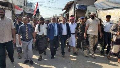 محافظ الحديدة يفتتح مشروع رصف وتوسعة شارع الشهداء في مدينة الخوخة 1