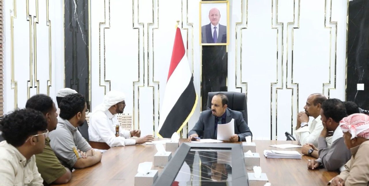 محافظ حضرموت يقرر تنفيذ مشاريع تنموية وخدمية في شبام التاريخية