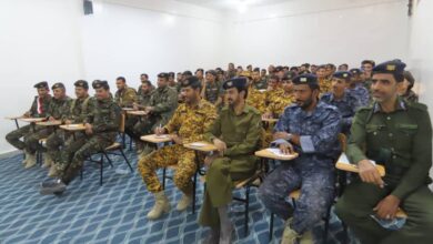 شرطة مأرب تواصل برامج الحملة التوجيهية والتعبوية لمنتسبيها 1