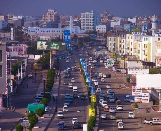 معلم في عدن ينهي حياته.. تفاصيل صادمة