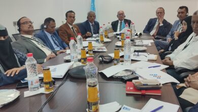 وزير الإدارة المحلية يناقش مع مسؤولين أمميين وأوروبيين خطة التنمية والاقتصاد للعام الجاري 9