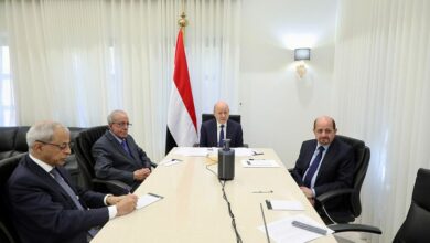 رئيس مجلس القيادة يجتمع بقيادات وزارة الخارجية ورؤساء البعثات الدبلوماسية في الخارج 5