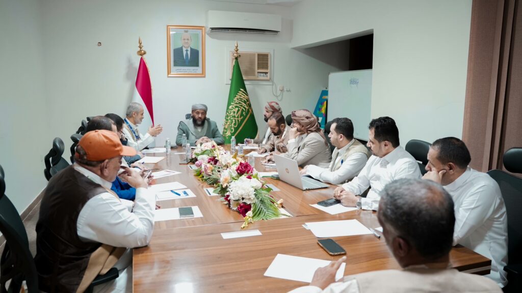 وزير الاوقاف والارشاد يشدد على ضرورة تسخير كافة الجهود لخدمة الحجاج