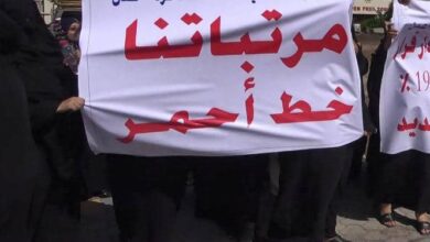 موظفو الحكومة ينتظرون رواتب أبريل وسط صمت رسمي وأزمة متفاقمة 10