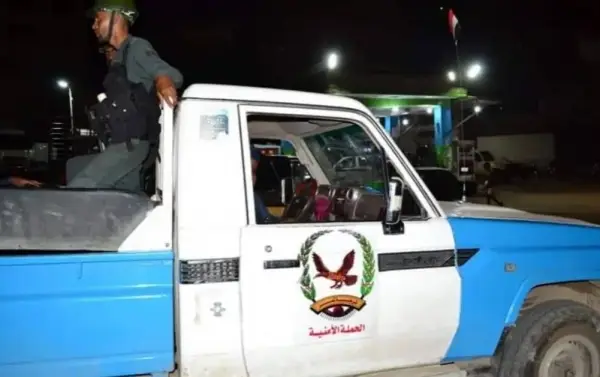 الأجهزة الأمنية بتعز تضبط متهم في قضية قتل عمد.