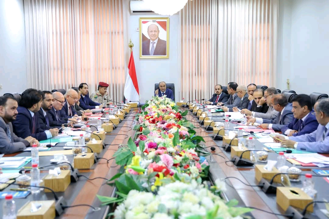 مجلس الوزراء يقر في اجتماع استثنائي حزمة من الإجراءات لمعالجة أزمة الكهرباء