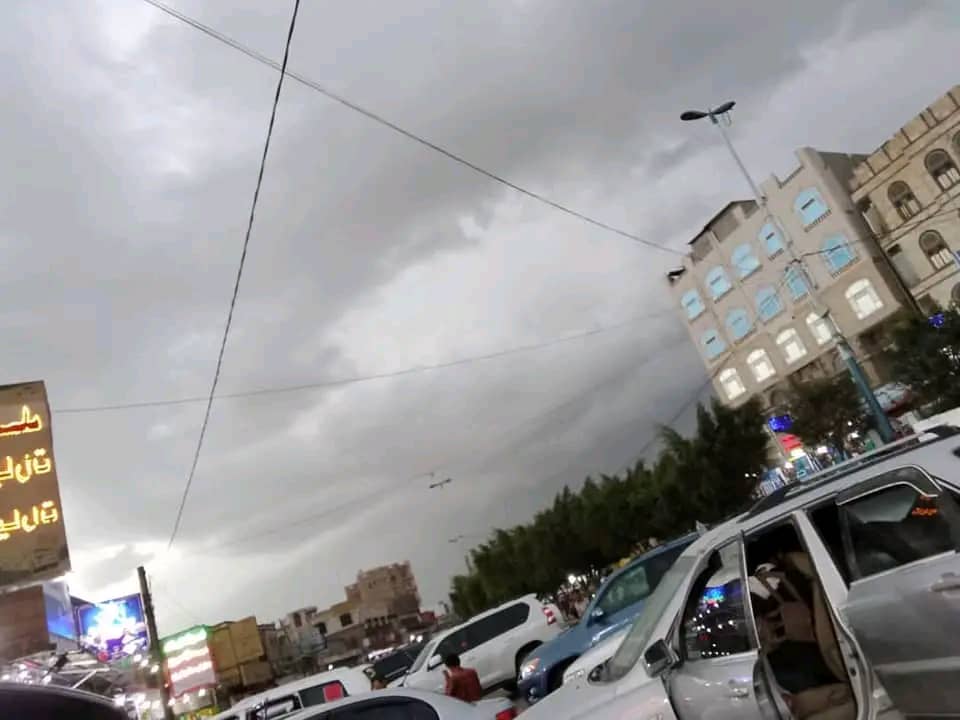 تحذيرات من المركز الوطني للأرصاد: أمطار رعدية ورياح شديدة تلوح في الأفق بعدد من المحافظات اليمنية
